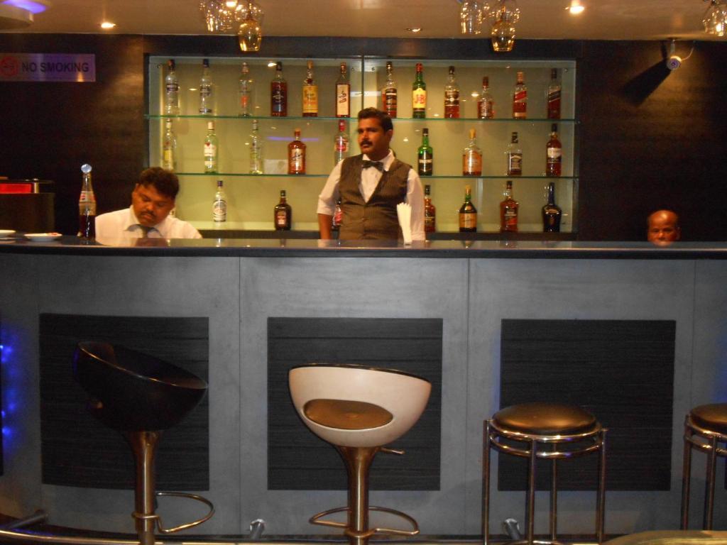 Hotel Victerrace Kolkata Bagian luar foto